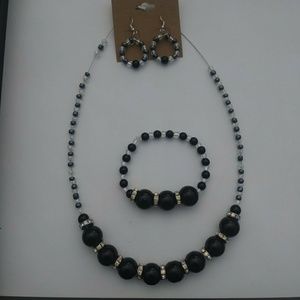 Black pearl necklace earring and bracelet set
